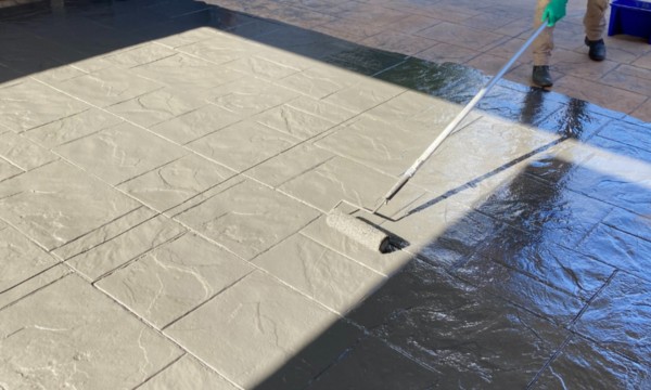 Driveway Restoration using Monarch’s Woven Polyester Roller Covers